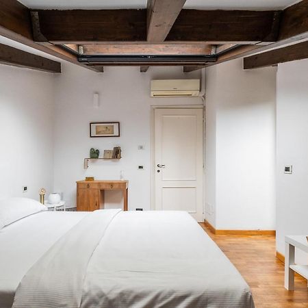 Loft Con 2 Terrazzi Nei Pressi Della Johns Hopkins University Bologna Eksteriør billede