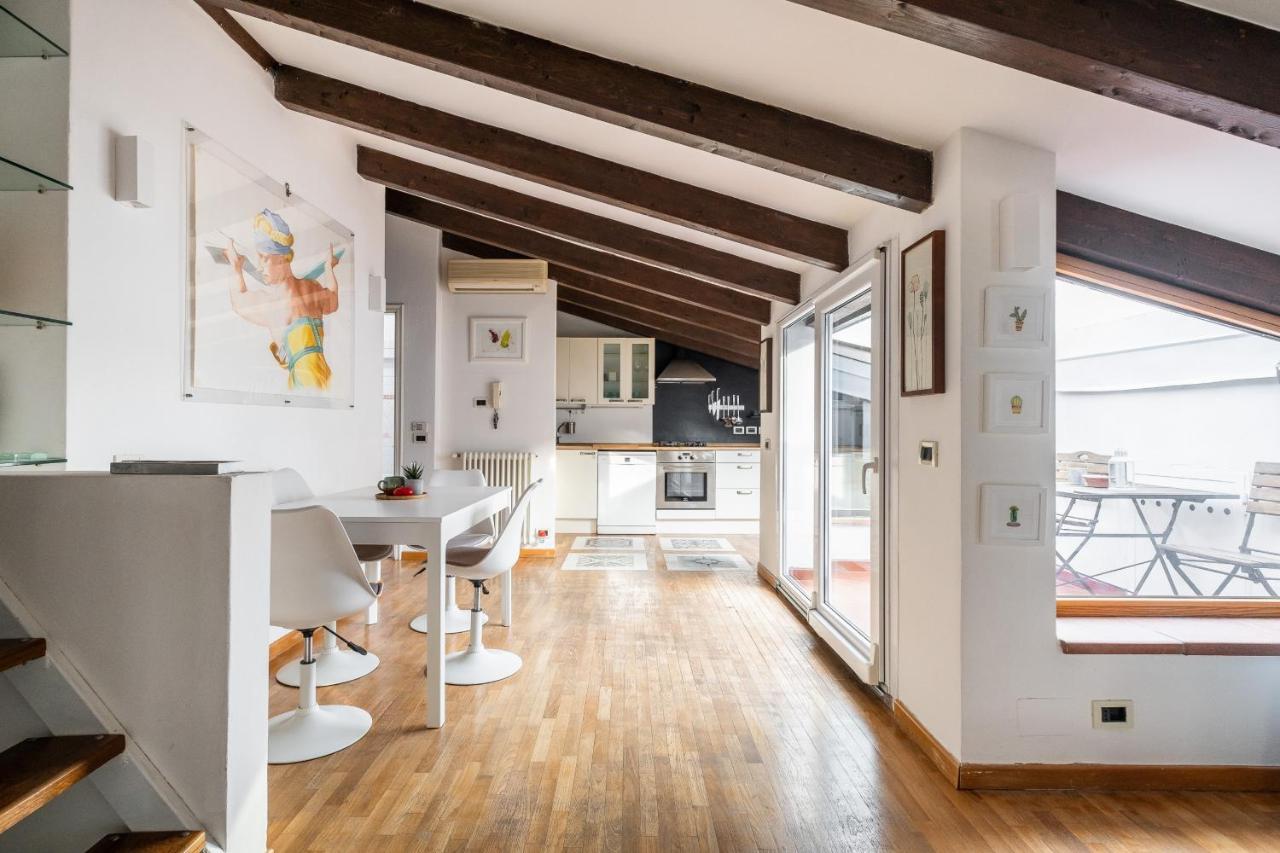 Loft Con 2 Terrazzi Nei Pressi Della Johns Hopkins University Bologna Eksteriør billede